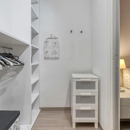 The Modern Nest - Bemyhost Lägenhet Bologna